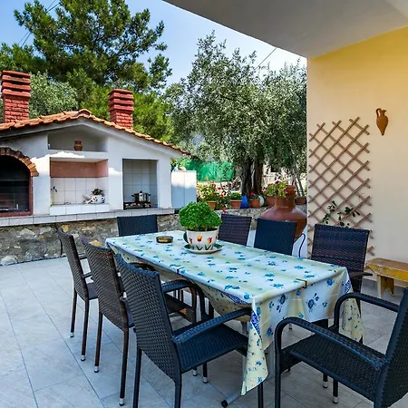 בית נופש Vrachos Skála Kallirákhis