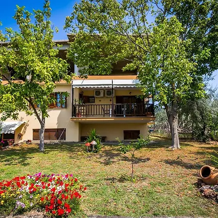 Vrachos בית נופש *